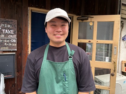 中華料理・香港餃子で修行 ➡ 餃子一本で勝負する「羅餃」店主