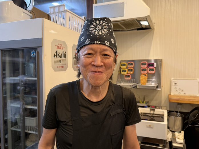 しまや社長の島さん